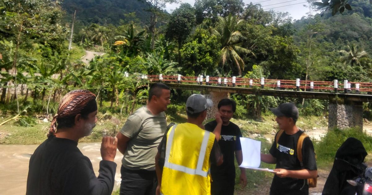 Hujan Deras, Sungai Cisasahan Meluap Rendam Sawah di Desa Sukamaju