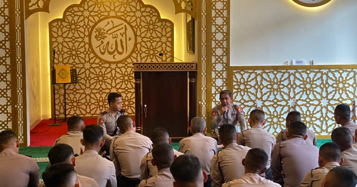 Korsabhara Baharkam Polri menggelar Binrohtal Ramadan 1447 H di Masjid Al Ikhlas Depok untuk memperkuat spiritualitas dan pelayanan humanis personel.