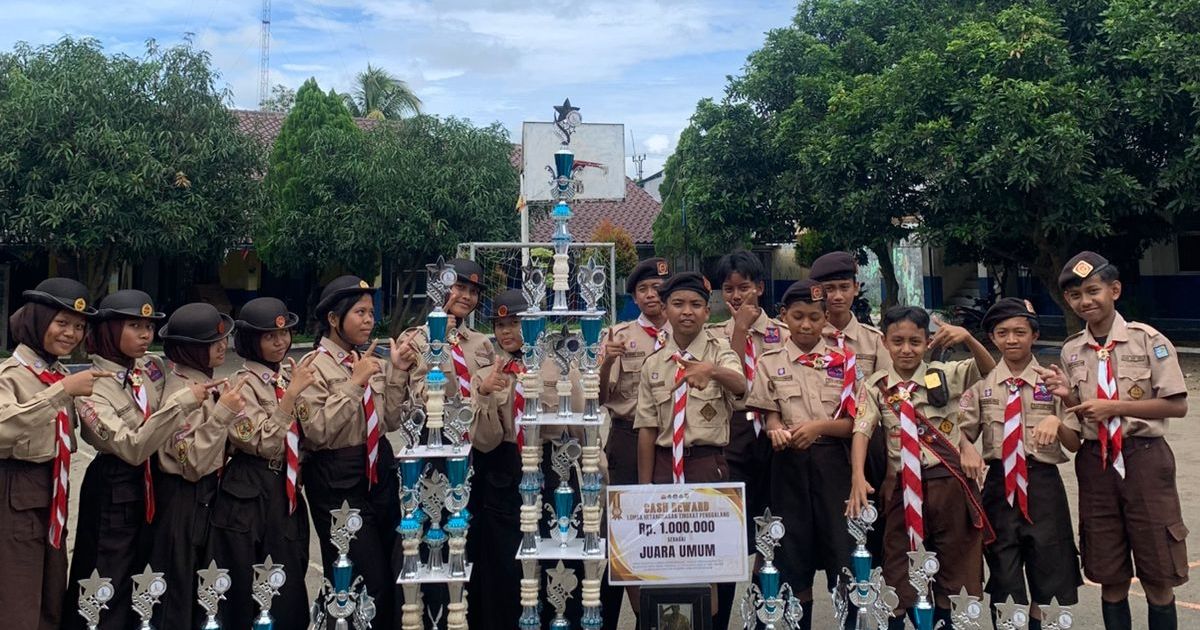 Pramuka SMPN 1 Ciseeng meraih Juara Umum LKTP 15.0 tingkat Penggalang se-Jabodetabek di SMAN 1 Rumpin dengan total 15 piala dan piala bergilir.