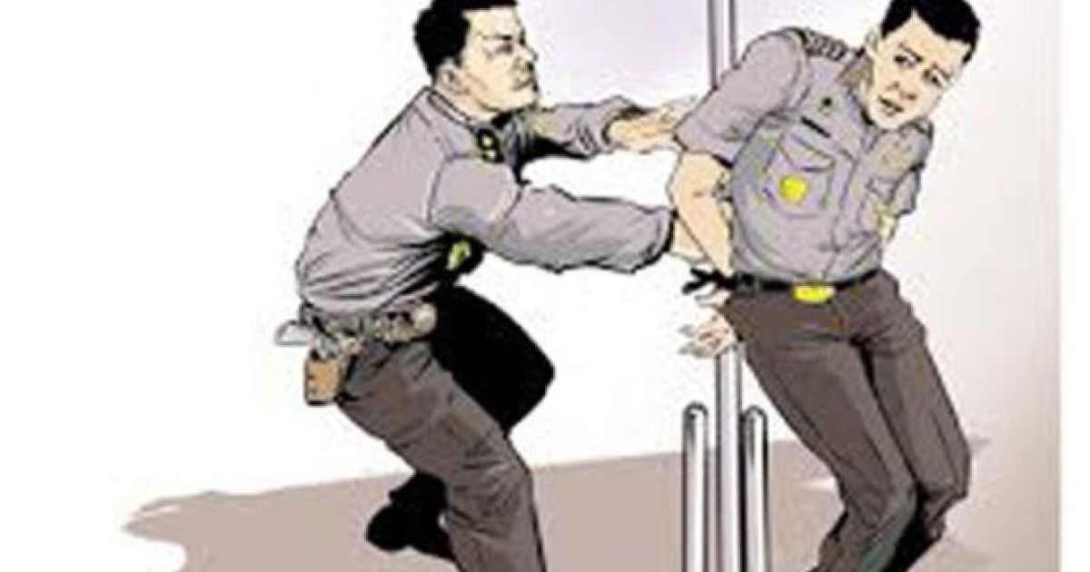 Gambar Ilustrasi: Dua oknum anggota Polri diamankan warga di Kota Wisata Ciangsana, Gunung Putri, Bogor. Propam memastikan keduanya telah dipatsus dan kini ditangani Polda Jawa Barat.