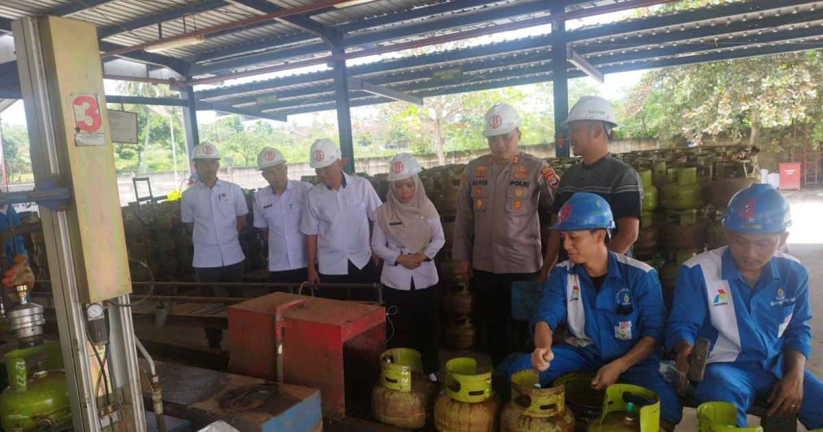 Kapolres Pesawaran Cek Harga dan Stok Pangan Jelang Idul Fitri, Cabai Merah Naik Rp10 Ribu