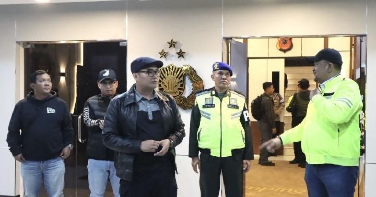 Sastra Winara Tegaskan Komitmen Jaga Ketertiban Ramadhan, Patroli Forkopimda Bogor Amankan 124 Botol Miras