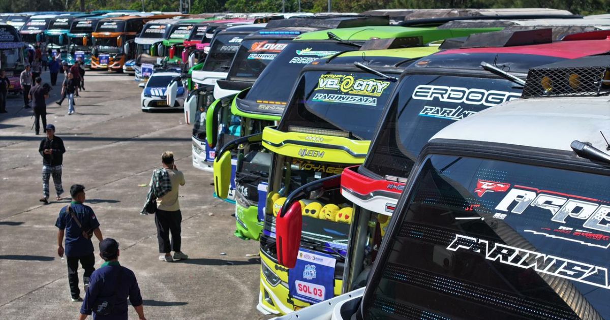 Sebanyak 4.000 pemudik diberangkatkan dalam program Mudik Gratis Kabupaten Bogor 2026 dengan 77 armada bus menuju berbagai kota di Jawa.