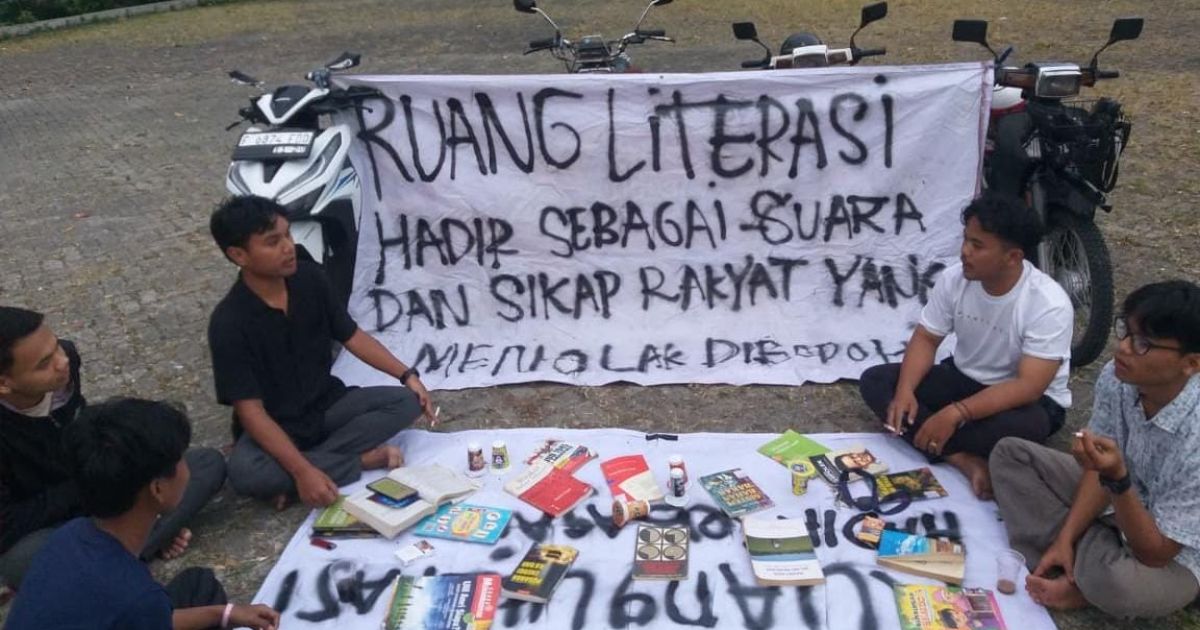 Komunitas Mahasiswa Jasinga (KMJ) gelar bedah buku dan diskusi untuk memperkuat jejaring serta mendorong peran mahasiswa bagi daerah.