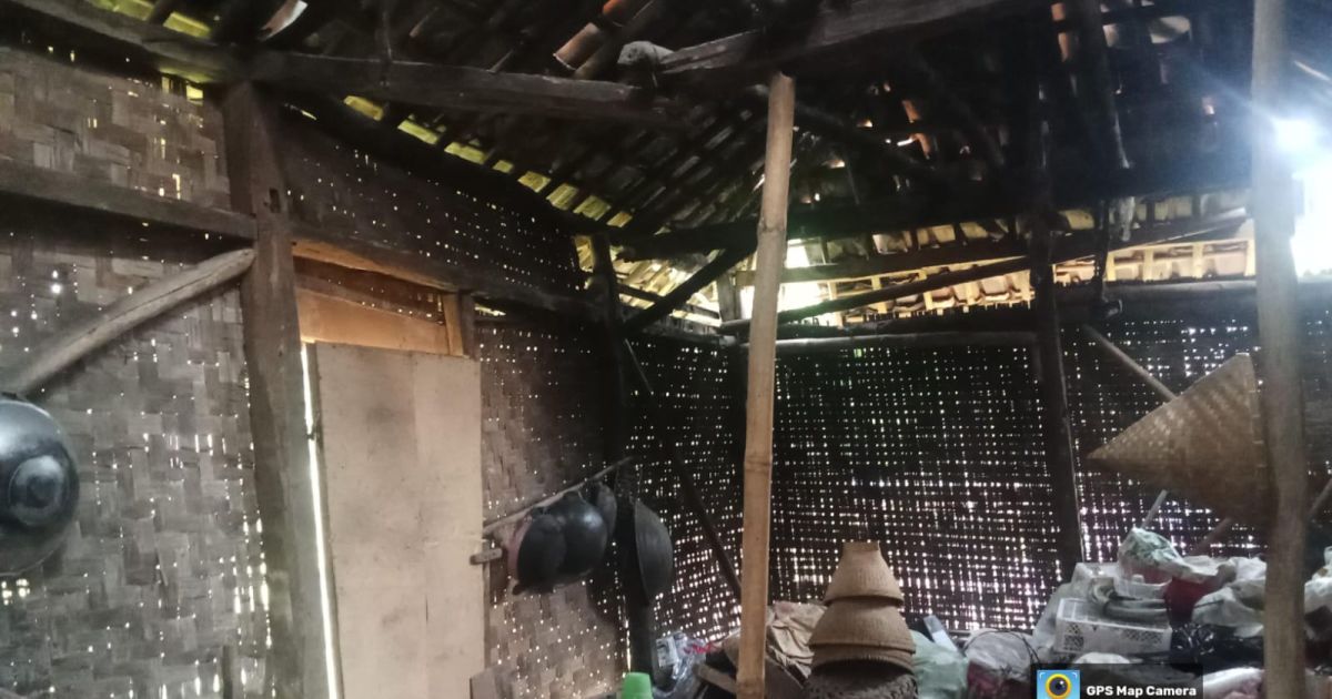 Ironi, Di Tengah Perumahan Mewah Tenjo, Warga Masih Tinggal di Gubuk Reot