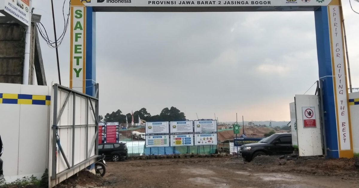 Proyek pembangunan Sekolah Rakyat di Desa Sipak, Kecamatan Jasinga, Kabupaten Bogor.
