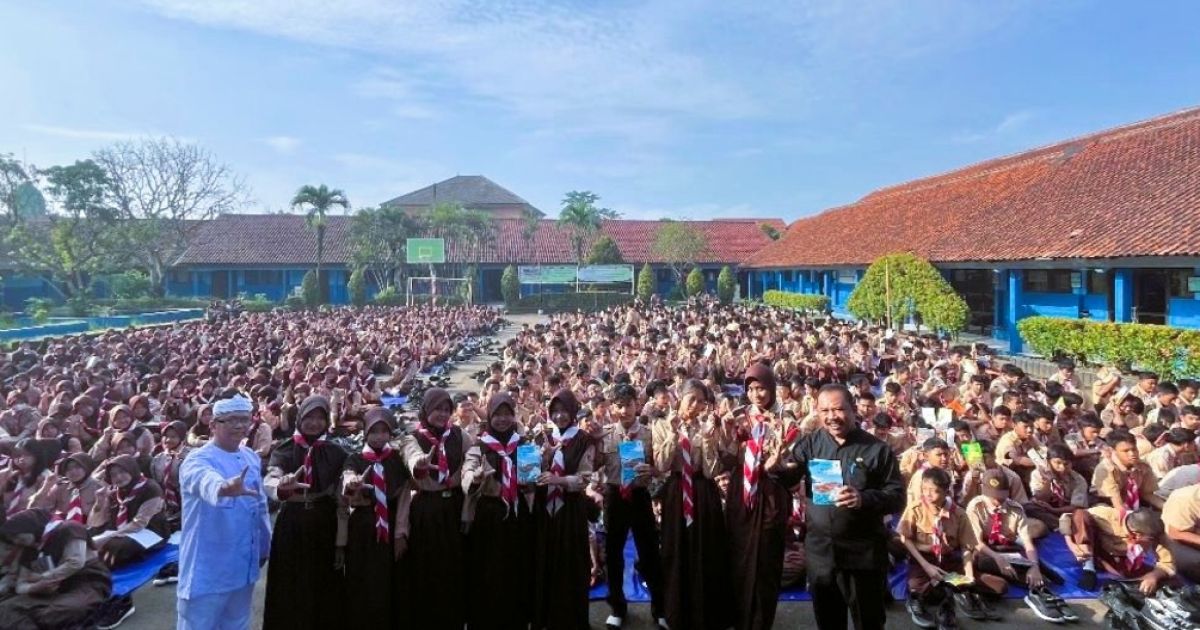 Literasi Jangan Berhenti Hanya Membaca