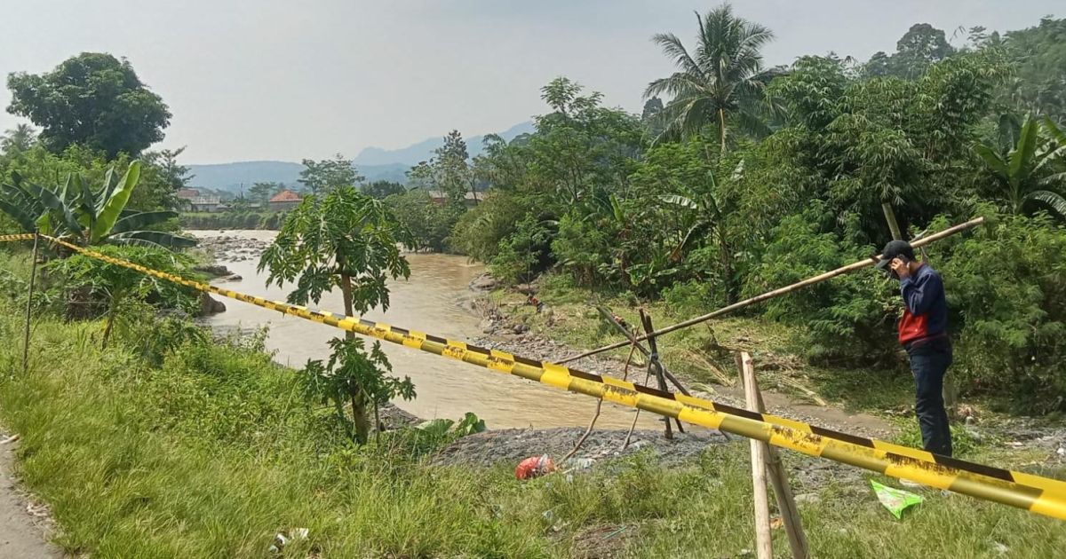 Bronjong Sungai Cidurian Ambruk Diterjang Luapan Air, Warga Cigudeg Khawatir Longsor