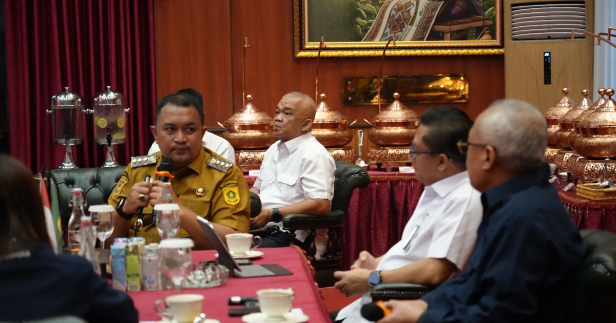 Pemerintah pusat menyiapkan pembangunan Akademi Olahraga Nasional dan Sports Center internasional di Rancabungur, Bogor. Proyek ditargetkan rampung pada 2029.