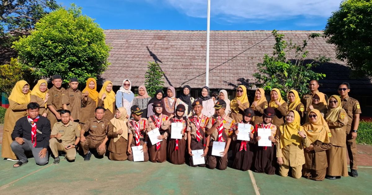 Hebat! 7 Siswa SMPN 1 Sukamakmur Raih Tingkatan Tertinggi Pramuka Penggalang