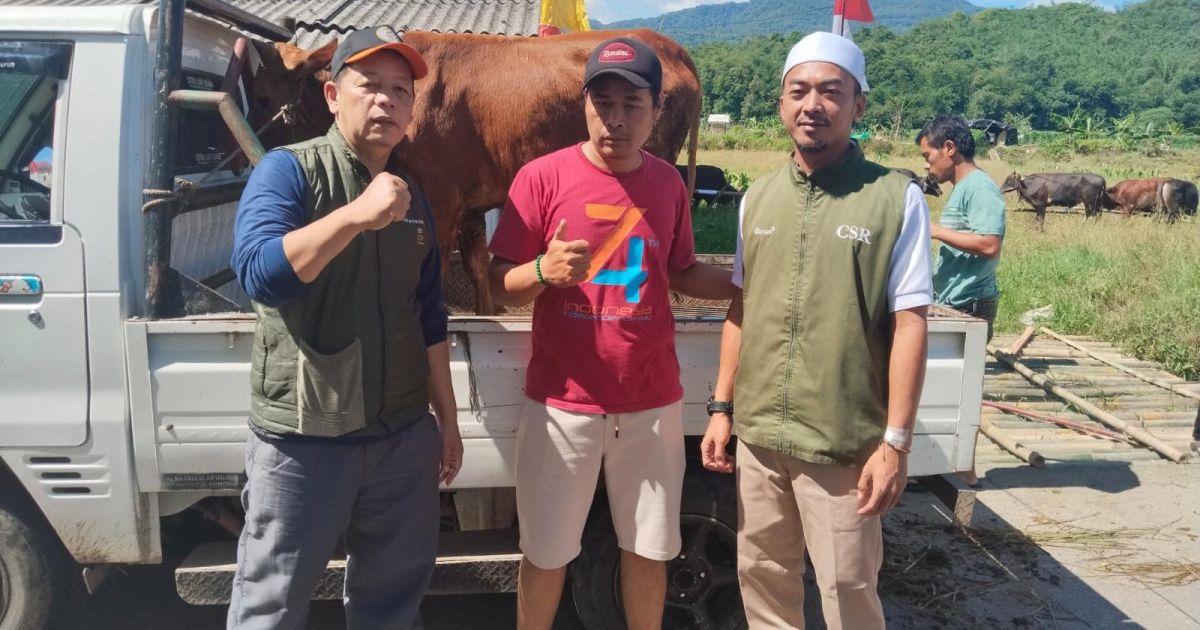 Pererat Hubungan dengan Warga, ANTAM Pongkor Salurkan 69 Hewan Kurban di Nanggung