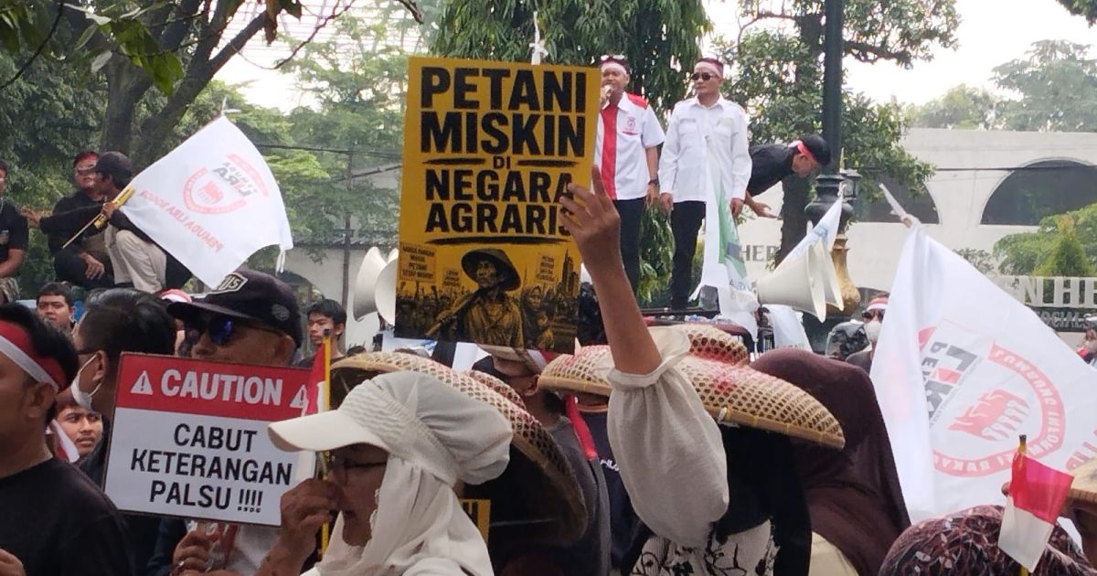 Ribuan petani penggarap bersama HPPMI menggelar aksi di Kantor ATR/BPN Kabupaten Bogor menolak permohonan SHGB baru PT Bahana Sukma Sejahtera (BSS) dan meminta lahan eks HGB diprioritaskan untuk redistribusi kepada petani.