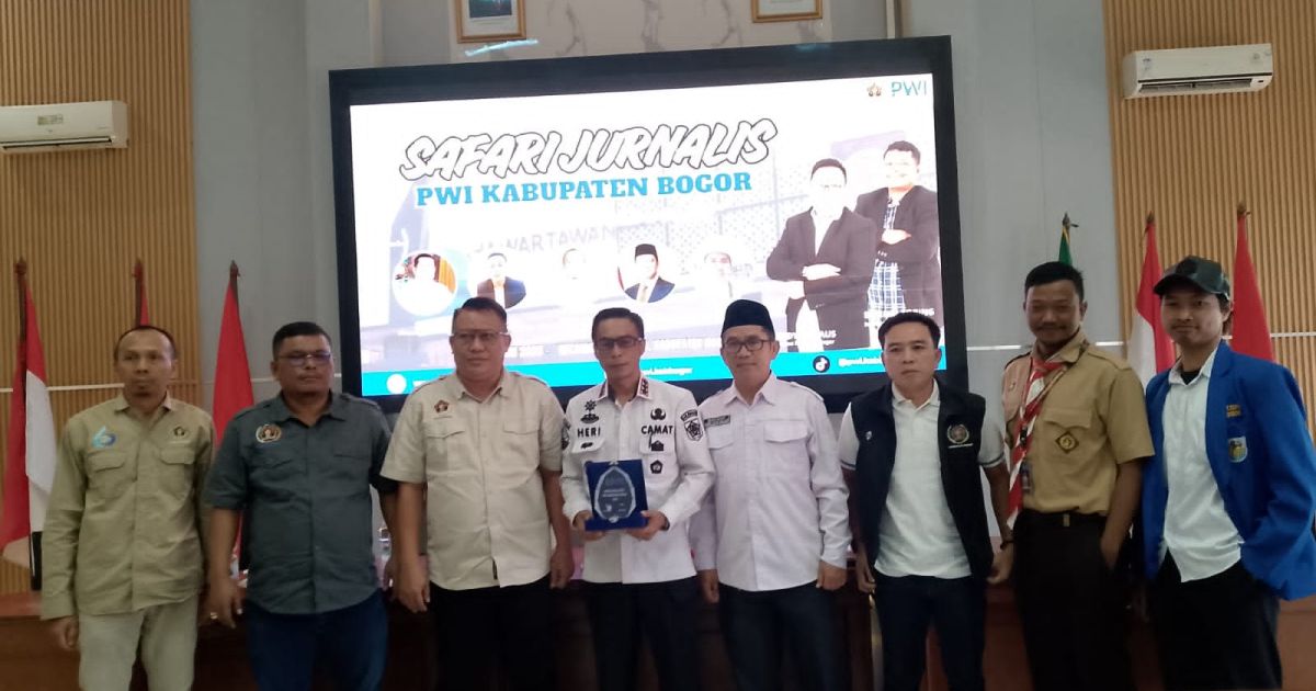 PWI Kabupaten Bogor menggelar Safari Jurnalis 2026 di Kecamatan Cisarua untuk meningkatkan literasi digital, edukasi jurnalistik, dan pemahaman masyarakat dalam menyaring informasi serta menangkal hoaks di era media sosial.