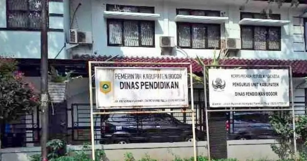 Generasi Emas dari Bumi Tegar Beriman Kiprah Siswa Berprestasi Kabupaten Bogor Mengukir Prestasi dari Tingkat Daerah hingga Nasional