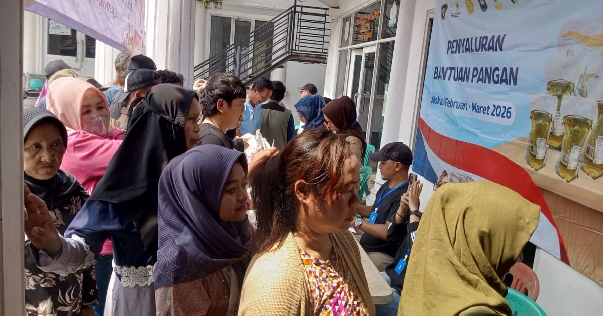 Pemdes Tarikolot Salurkan Bantuan Pangan untuk 1.500 KPM