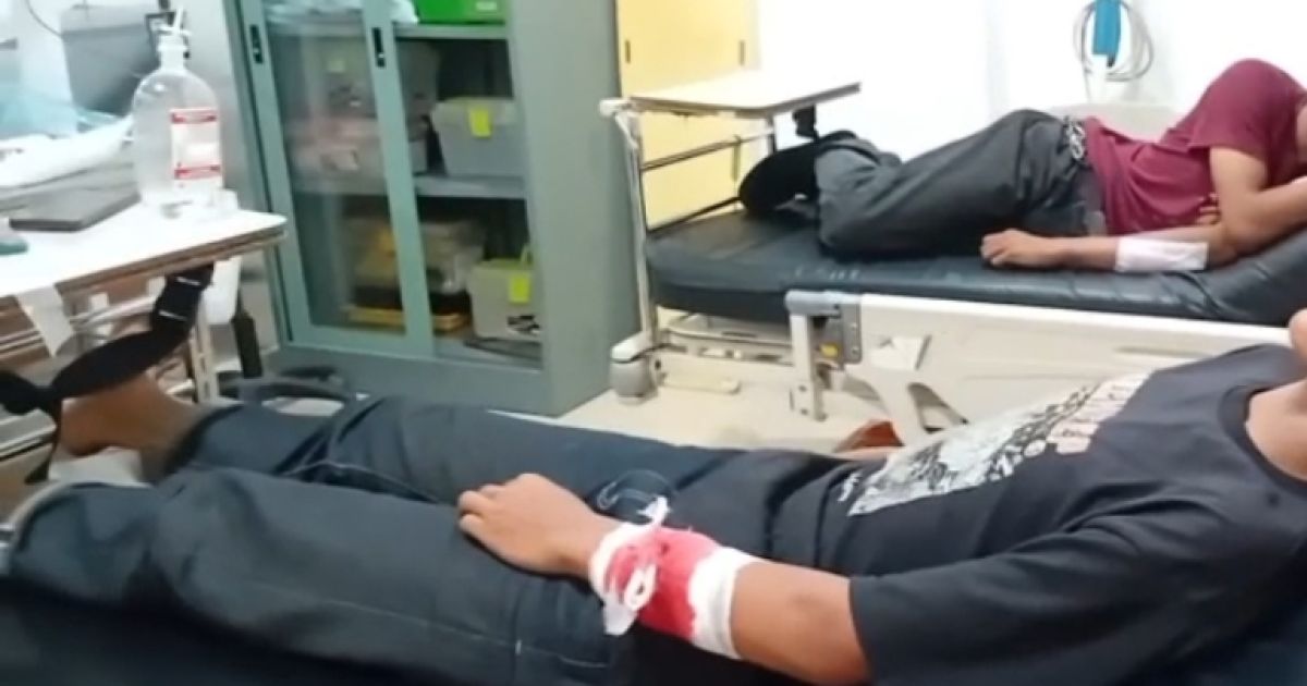 Hampir dua pekan pasca dugaan pembacokan terhadap dua anak di bawah umur di depan SPBU Cikereteg, Caringin, keluarga korban mendesak Polres Bogor segera menangkap terduga pelaku dan menuntaskan proses hukum.