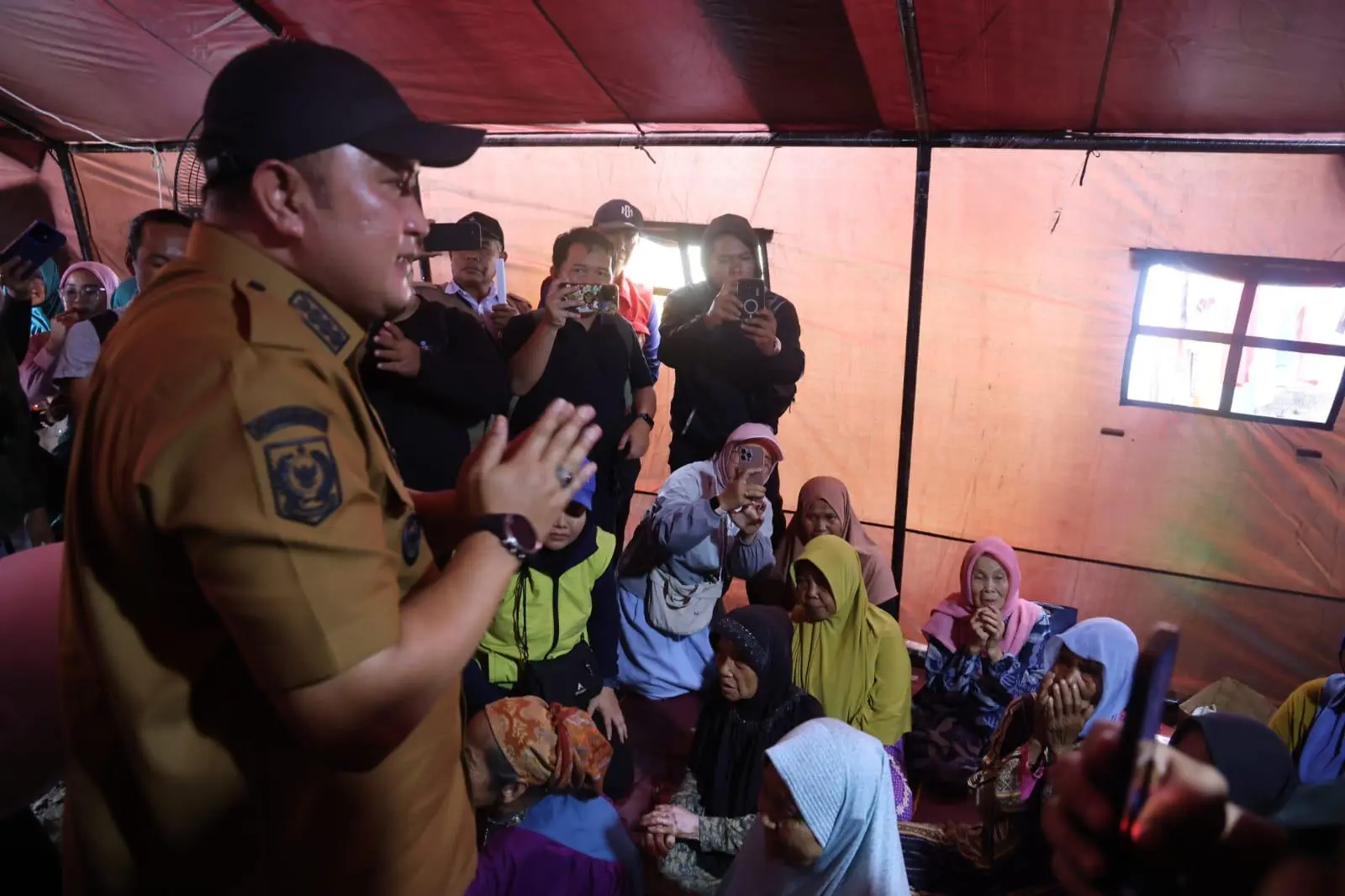 Bupati Bogor Rudy Susmanto Pastikan Perbaikan Rumah Warga Terdampak Pergeseran Tanah di Sukamakmu