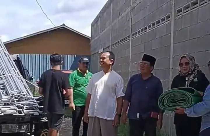 Anggota DPRD Depok Qonita Lutfiah Bantu Tenda untuk Warga Bojongsari