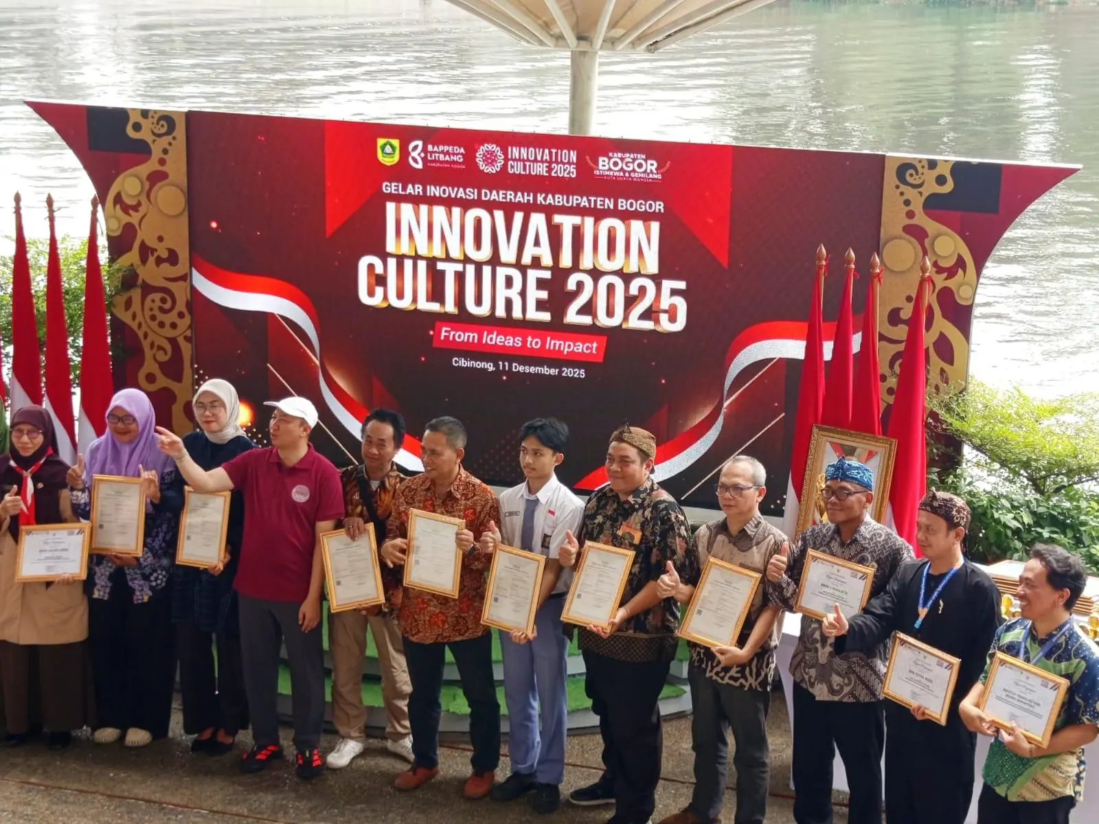 SMPN 1 Sukajaya Raih Dua Penghargaan Sekaligus di Gelar Inovasi Daerah 2025