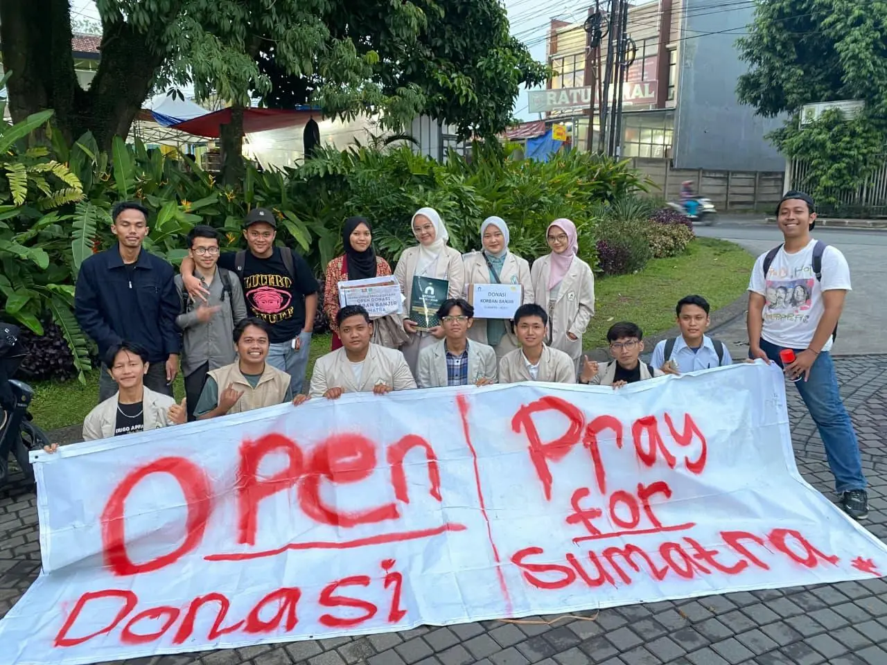 Bentuk Solidaritas, BEM Nida El Adabi Galang Donasi untuk Korban Banjir dan Longsor Sumatra