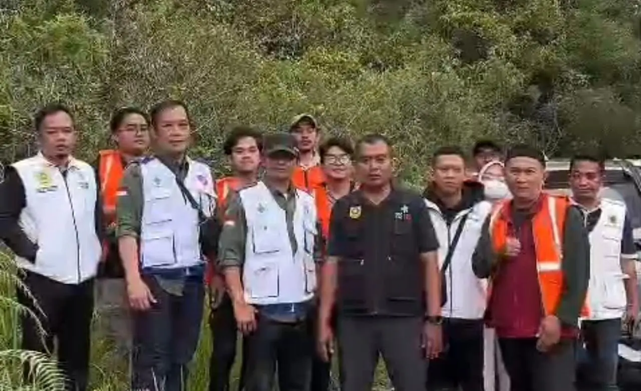 Bupati Bogor Lepas Tim Medis untuk Misi Kemanusiaan ke Aceh, Sumbar, dan Sumut