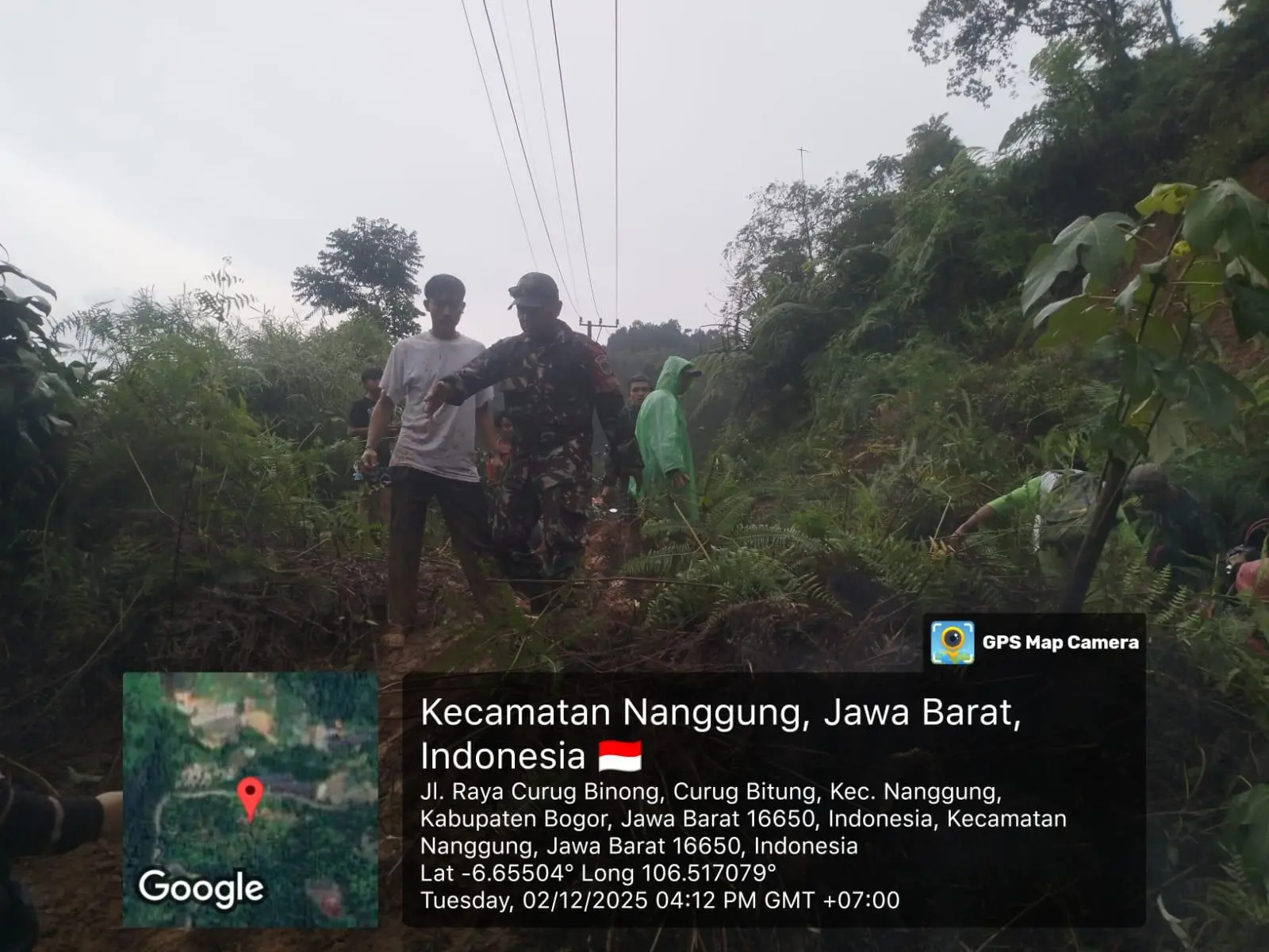 Akses Telukwaru Terputus, Longsor Timbun Ruas Jalan Curugbitung–Malasari