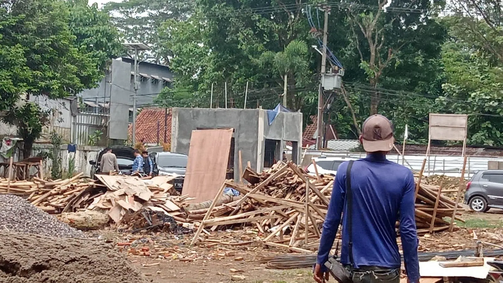 Proyek Pembangunan Kantor Kecamatan Tajurhalang Terendus Aroma Korupsi?