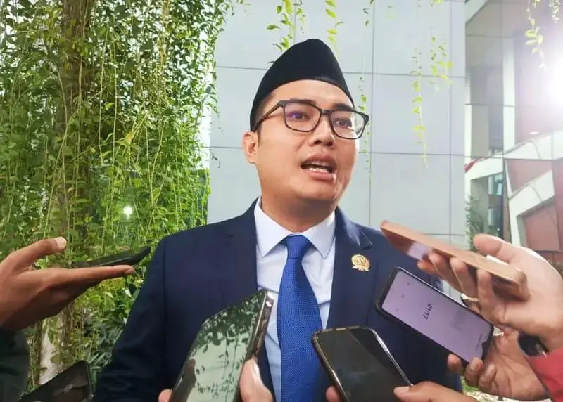 Ketua DPRD Kabupaten Bogor Dorong Penegakan Hukum Tegas terhadap Peredaran Rokok Ilegal dan Miras Tanpa Izin