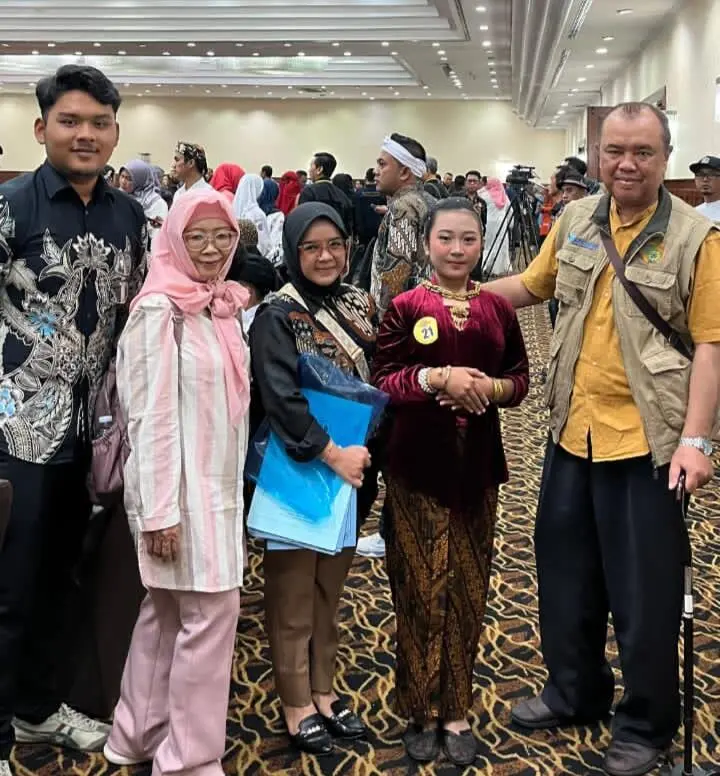 SMPN 1 Nanggung Harumkan Nama Bogor, Nayla Juara 1 Lomba Dongeng FTBI 2025