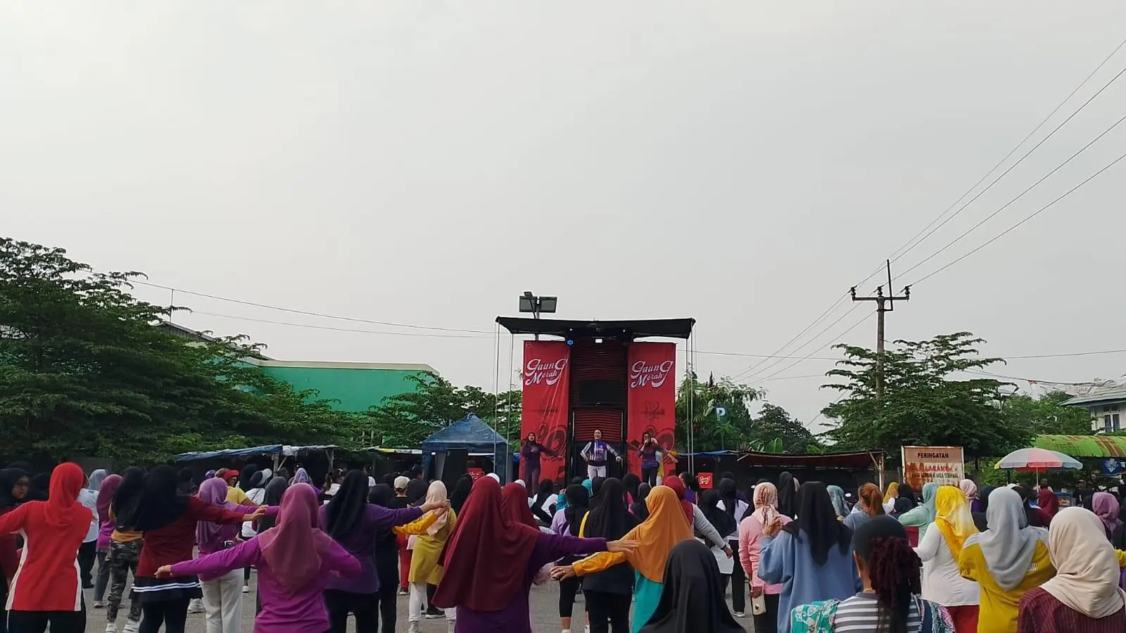 HUT ke-102 Desa Sipak Dimeriahkan Senam, Layanan Publik, dan UMKM
