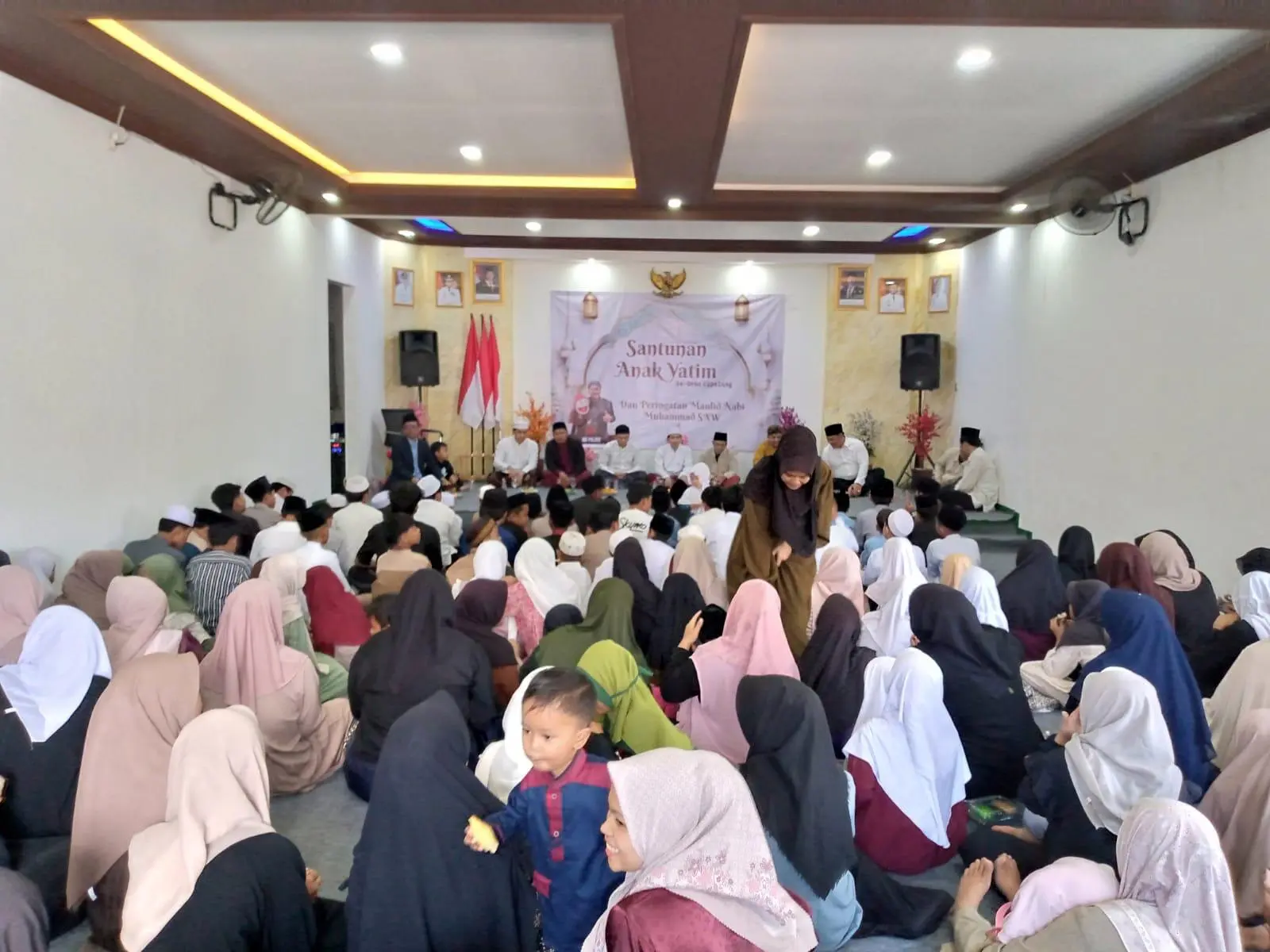 Ratusan Anak Yatim se-Desa Cipelang Cijeruk Terima Santunan di Momen Maulid Nabi