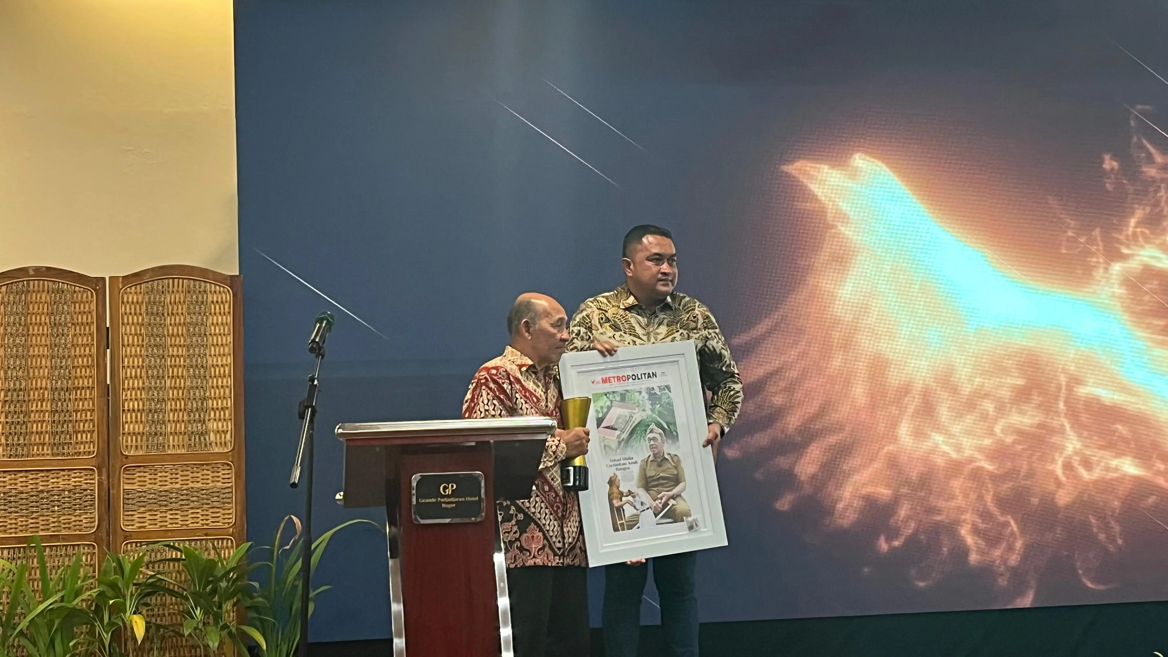 Kisah Inspiratif Guru Honorer Bogor yang Membangun Sekolah di Tengah Perkebunan Teh