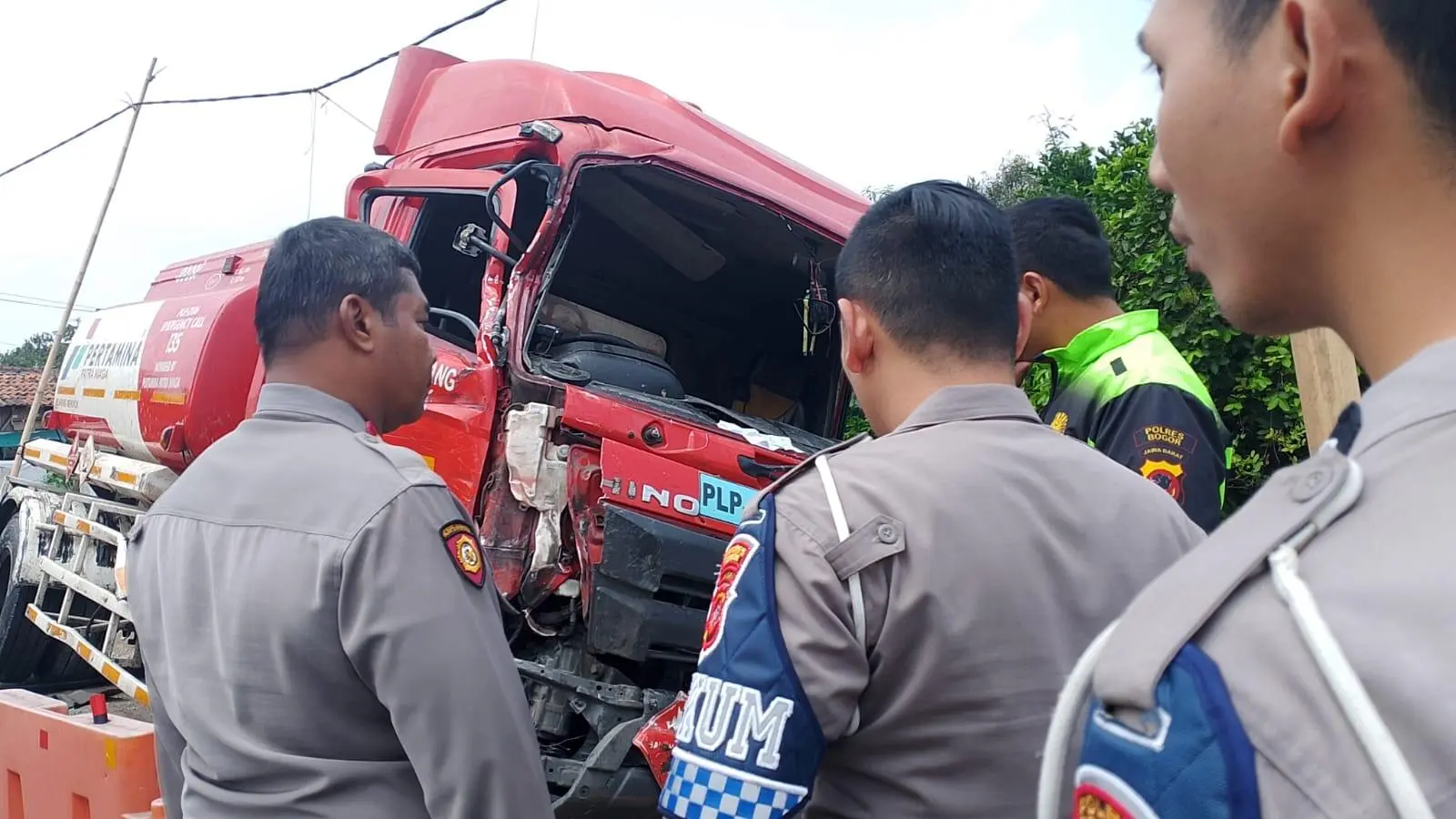 Kecelakaan Mengerikan di Bogor, Sopir Tangki Hilang Kendali, 6 Luka-Luka