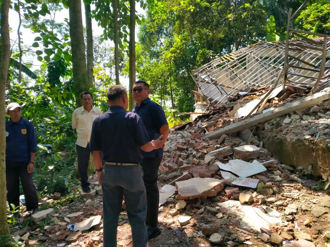 Atap Ruang Kelas SDN Nangela Roboh, Pemkab Bogor Janji Perbaikan Bertahap