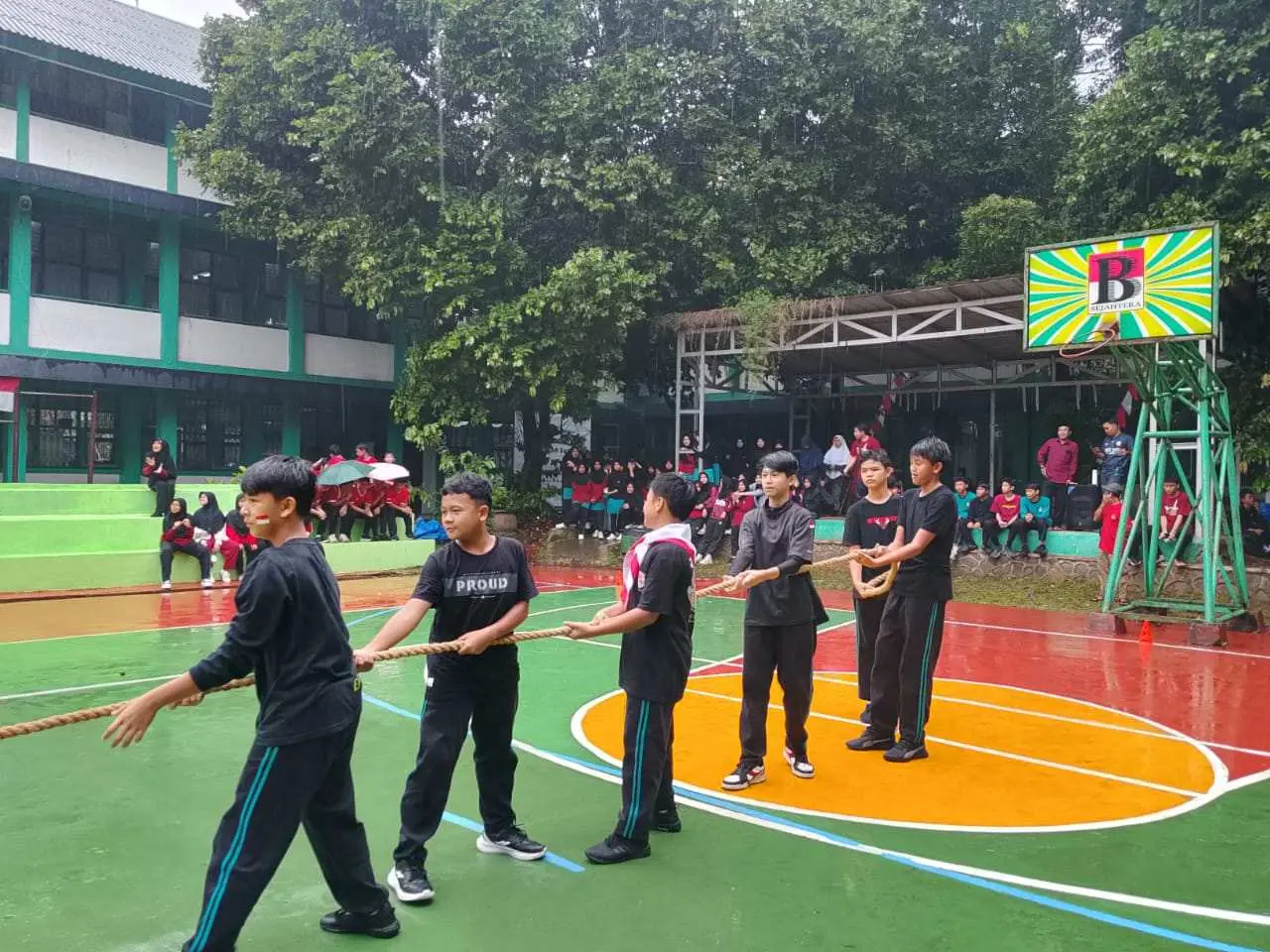 Semarak HUT RI di SMP IT BBS: Lomba Jadi Media Tanamkan Karakter Siswa