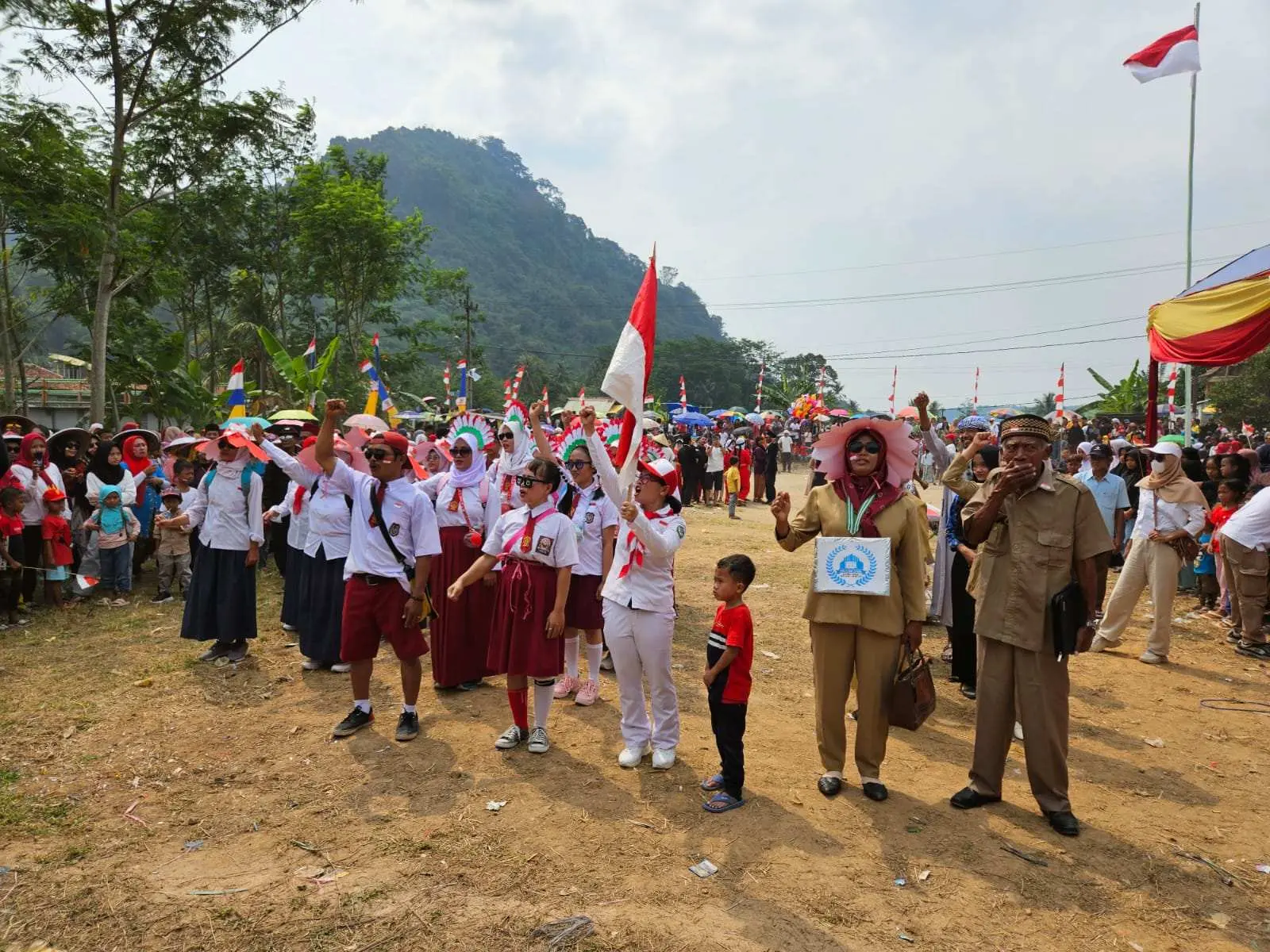 Desa Sukamaju Gelar Karnaval Dongdang Sambut HUT RI ke-80