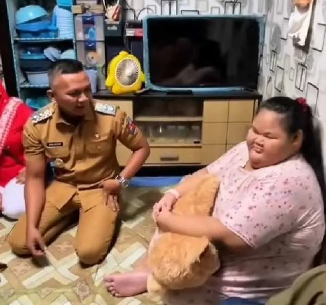 Wakil Wali Kota Bogor Kunjungi Siswi SMP Penderita Obesitas yang Bercita-Cita Jadi Polwan