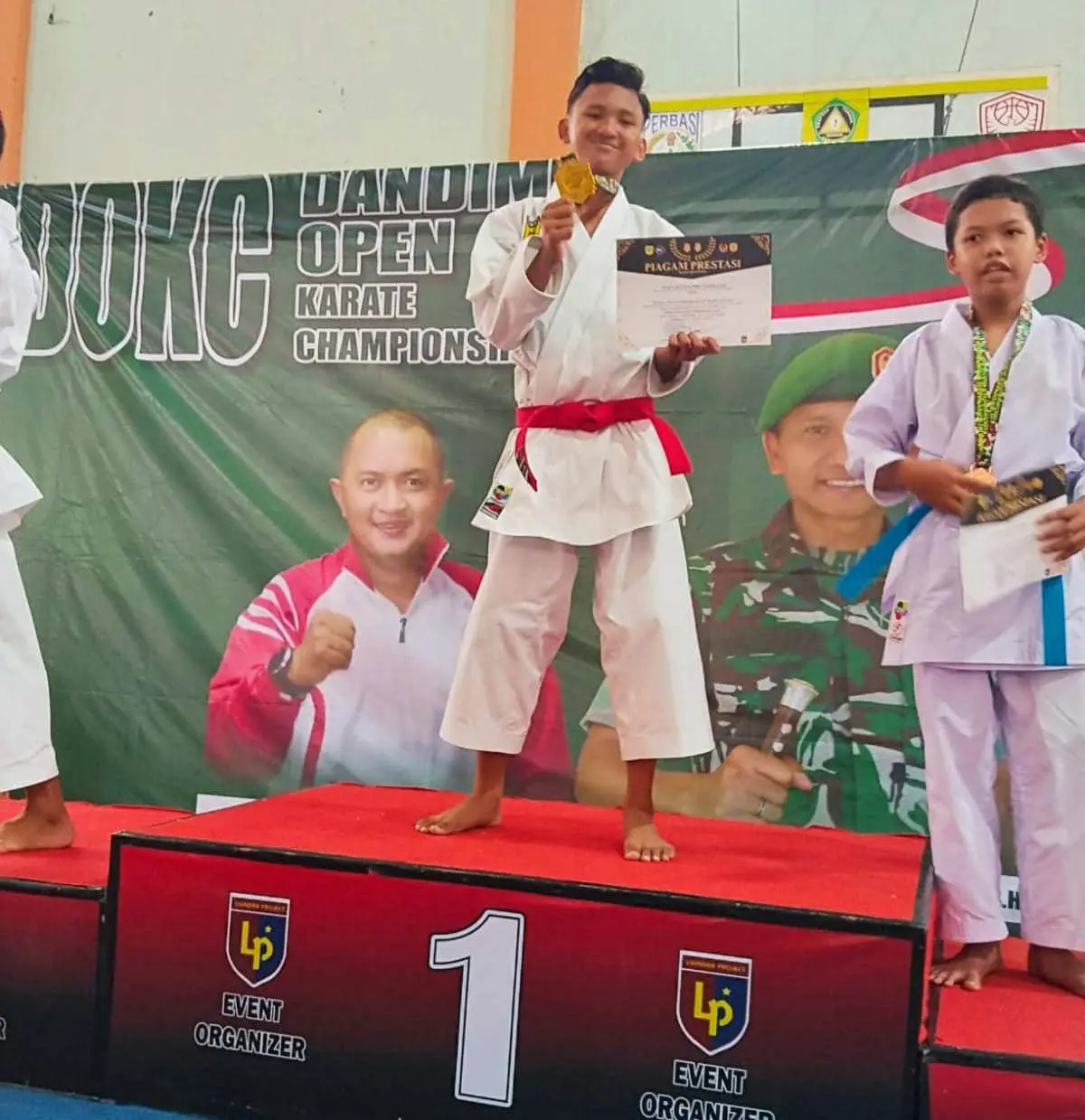 ISTIMEWA.! Juan Persembahkan Juara 1 Dandim Karate Open Championship III 2025 untuk SMPN 2 Sukaraja