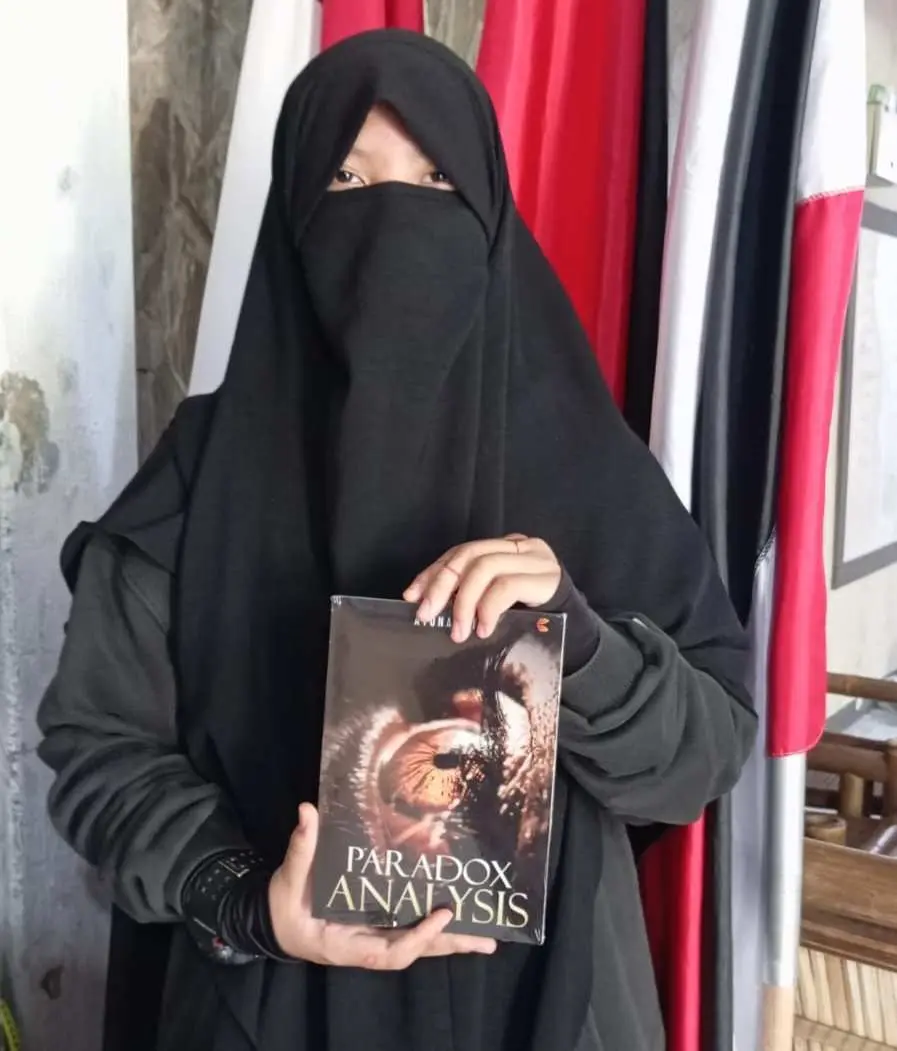 Luar Biasa! Santri SMP Ini Tulis Buku Filsafat dan Sumbangkan Hasilnya untuk Gaza