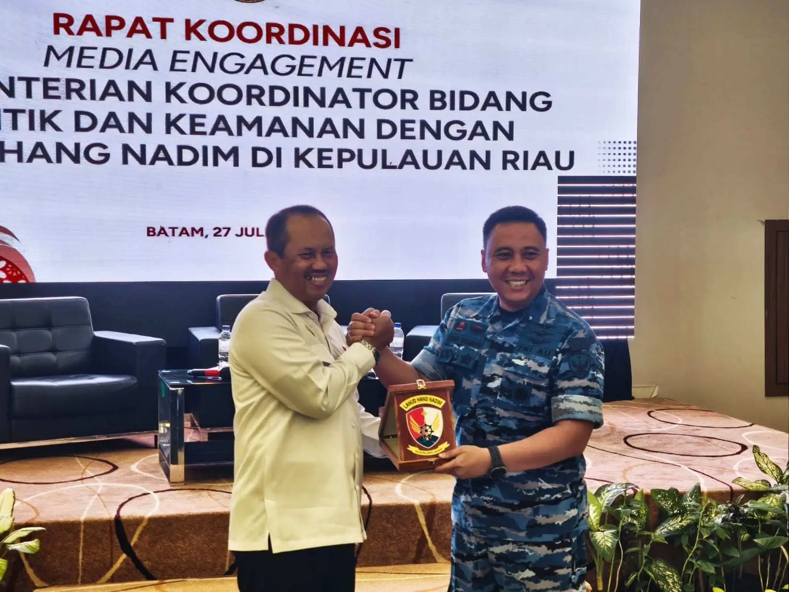 Kemenko Polkam dan TNI AU Perkuat Peran Media Jaga Stabilitas di Perbatasan