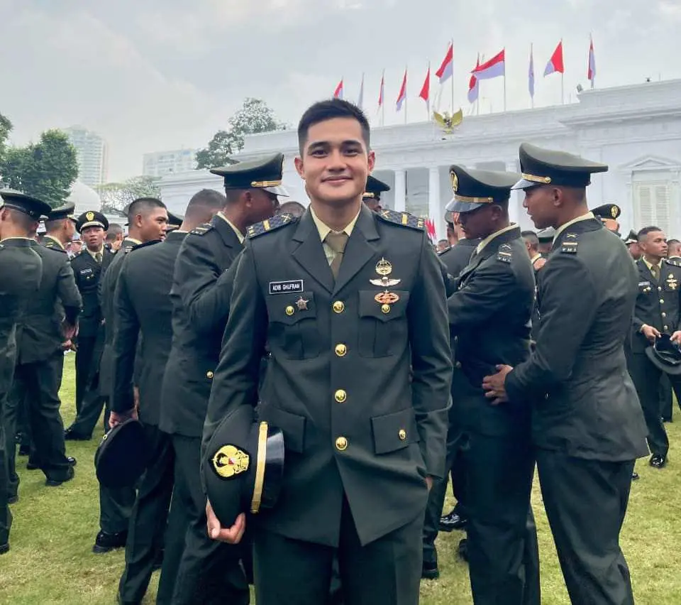 Kisah Inspiratif Keluarga Makmur Hidayat: Dari Krui ke Istana Negara