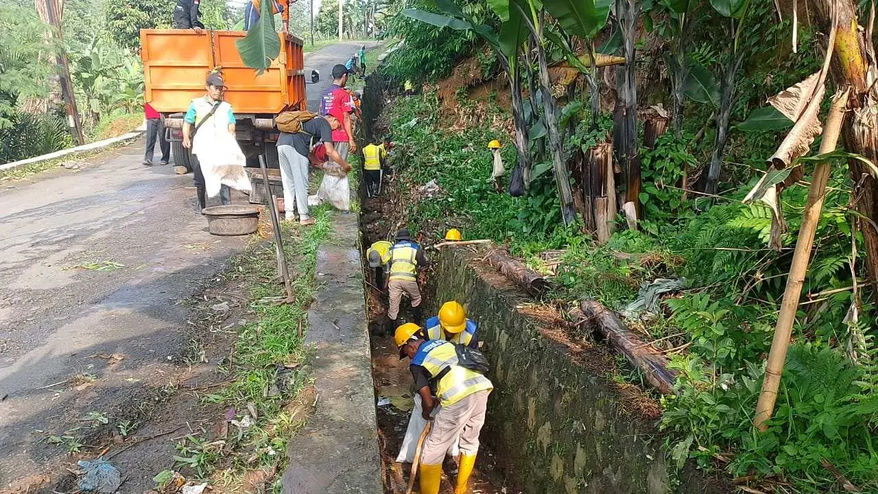 Sampah Menumpuk Lagi, Warga Diminta Jangan Buang ke Saluran Drainase