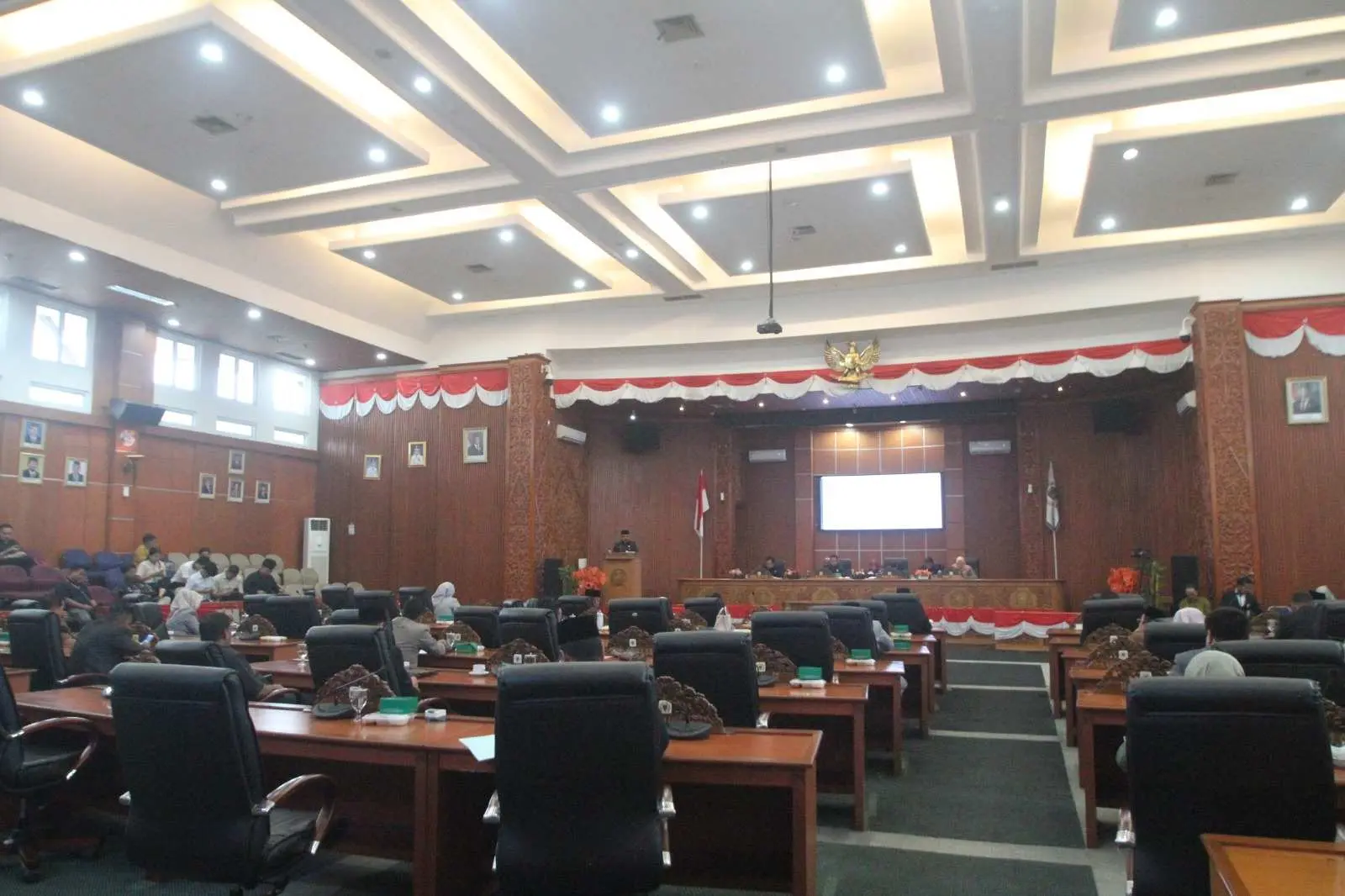 Ketua Pansus II DPRD Depok Tegaskan Urgensi Perda Pengelolaan Sampah: Bukan Sekadar Regulasi di Atas Kertas