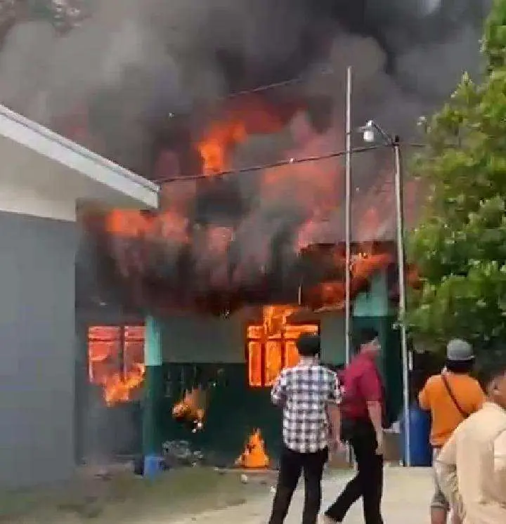 Kebakaran Ponpes Al Inayah Bogor, Tiga Kamar Asrama Hangus Dilalap Api