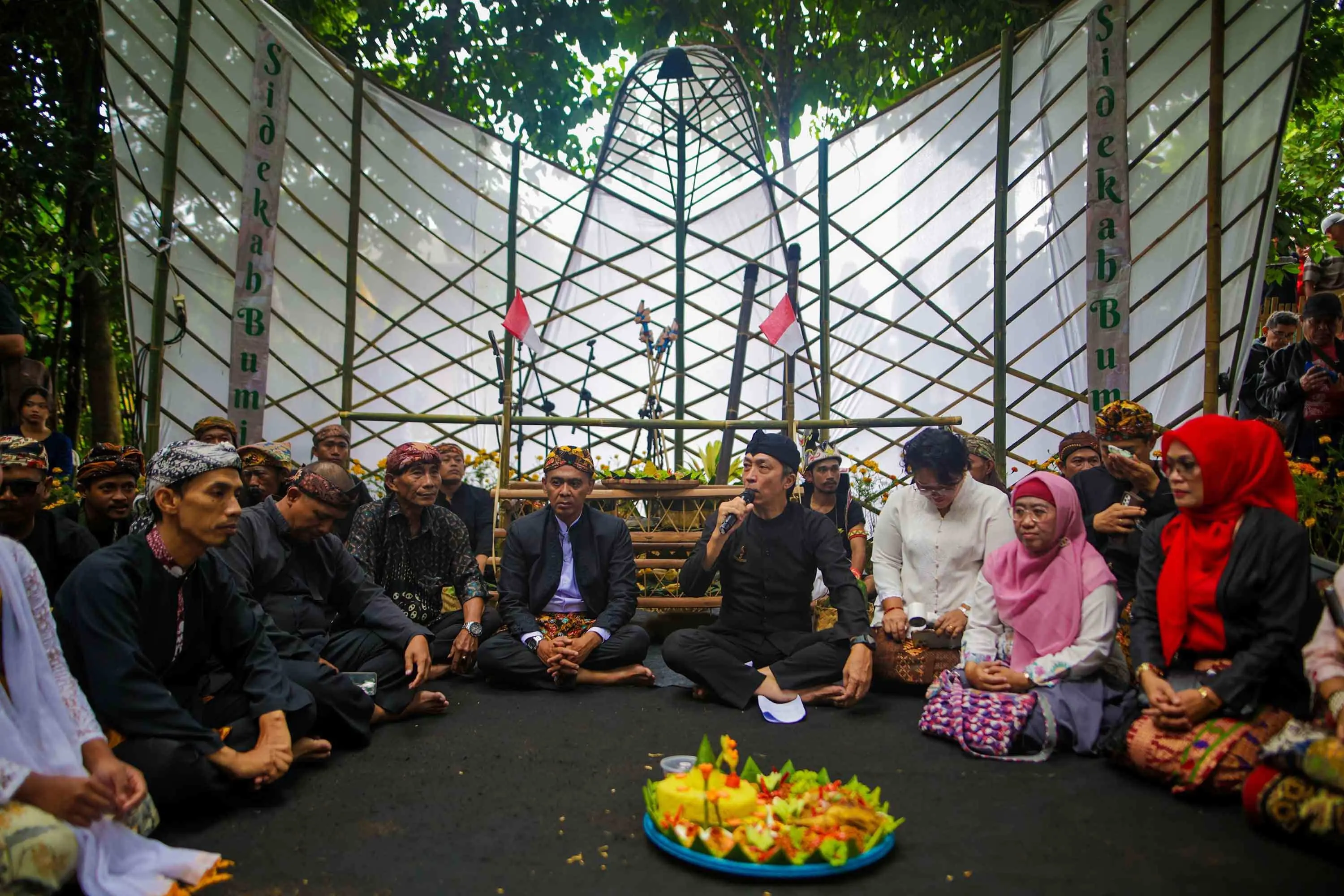 Sidekah Bumi Kampung Sawah, Warisan Budaya Abad ke-17 yang Tetap Hidup di Bogor