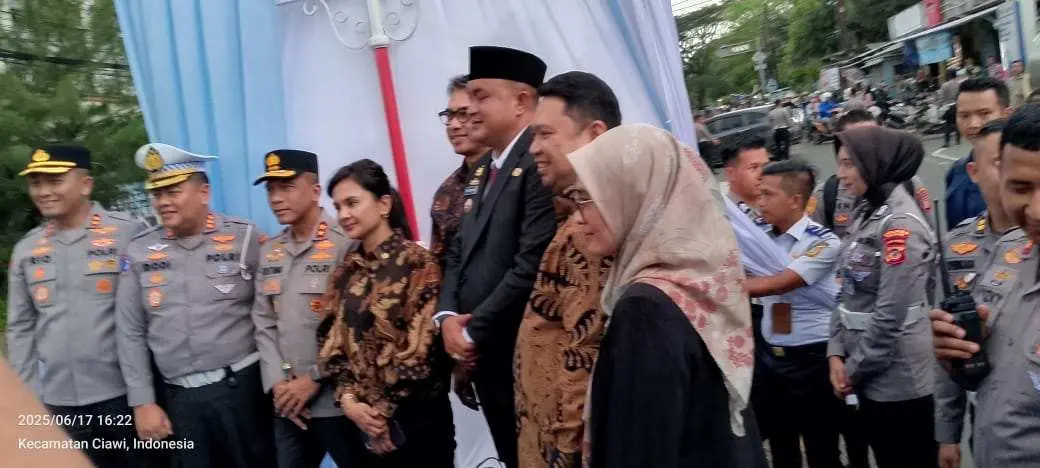 Jalan Ciawi–Gadog Kini Bernama Jalan Hoegeng, Simbol Pelayanan Berintegritas