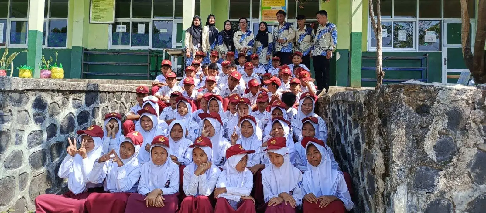 Khidmat dan Bermakna, 53 Siswa SDN Parakanmuncang 01 Nanggung Lulus Tahun Ajaran 2024/2025