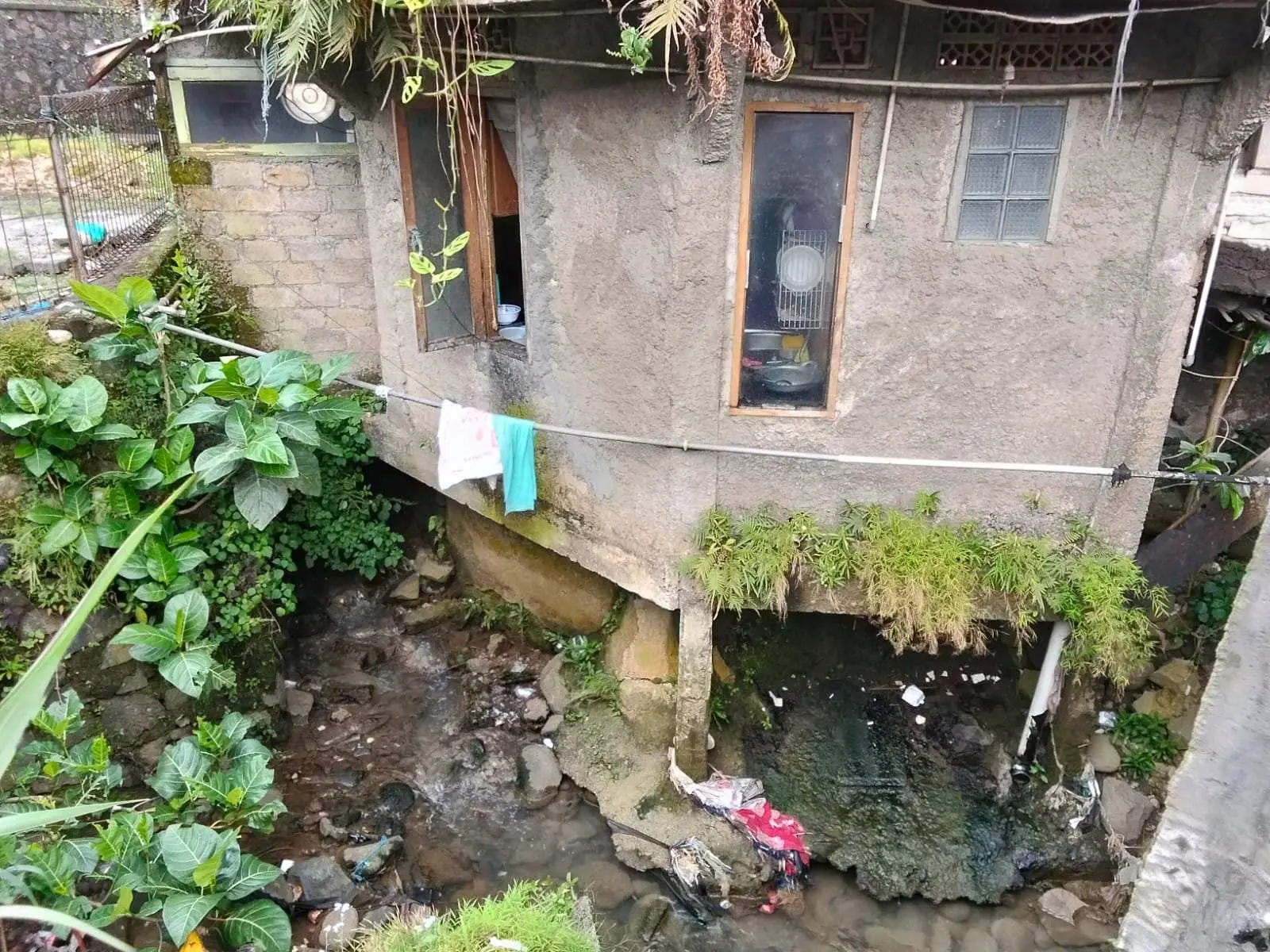 Bangunan Permanen Berdiri Di Atas Saluran Air, PUPR Kabupaten Bogor: Akan Kita Tegur