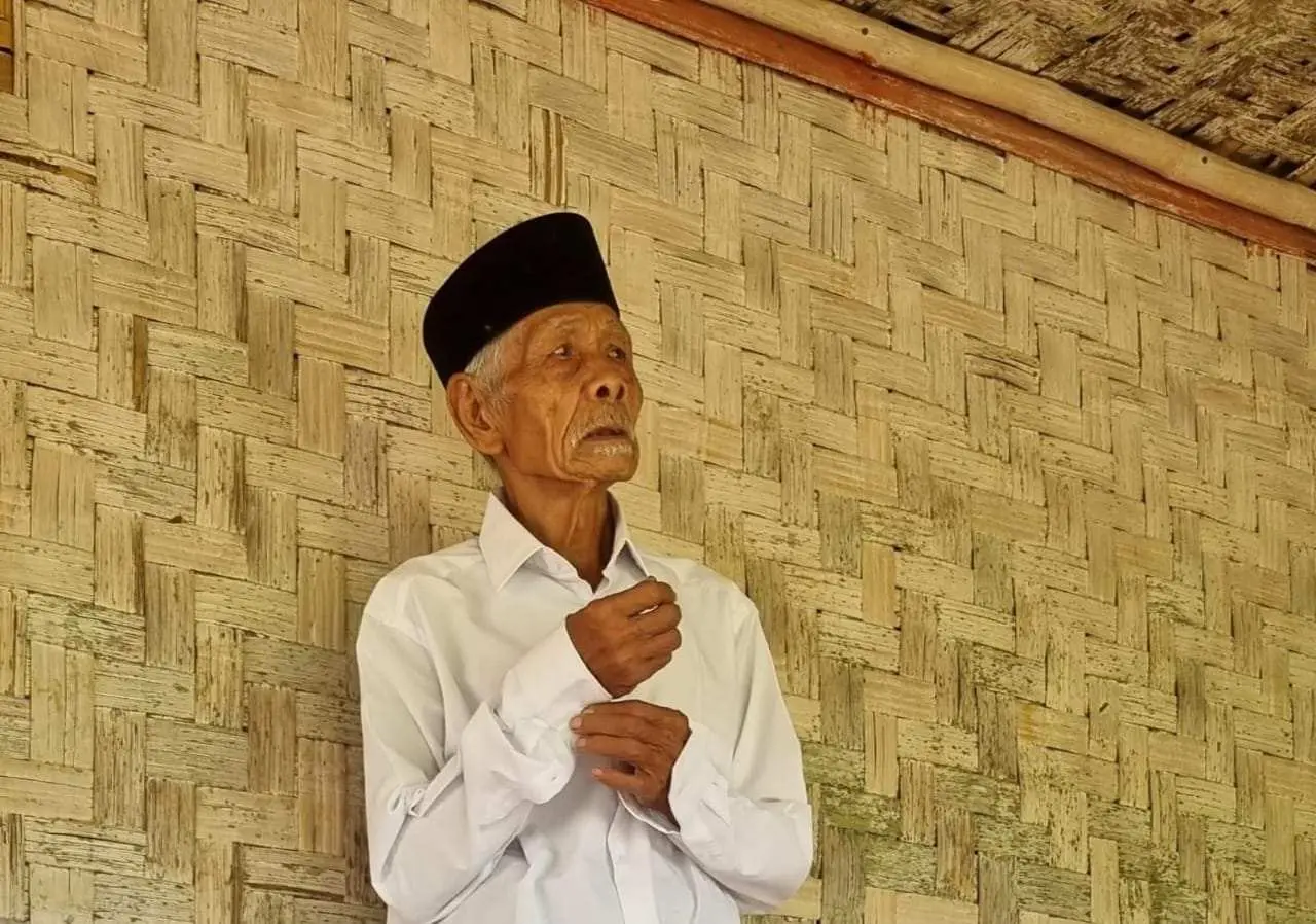 Abah Sanusi, Jamaah Haji Tertua Asal Bogor Berusia 100 Tahun. Ini Kisah Perjuangannya Menabung Dari Hasil Bertani Singkong