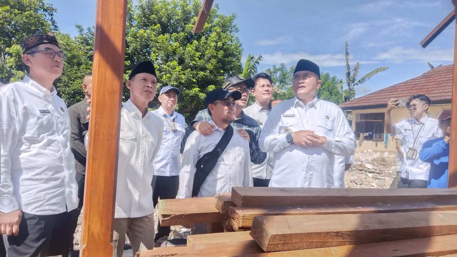 Bupati Bogor Rudy Susmanto Tinjau Pembangunan Replika Pendopo Kawedanaan Djasinga